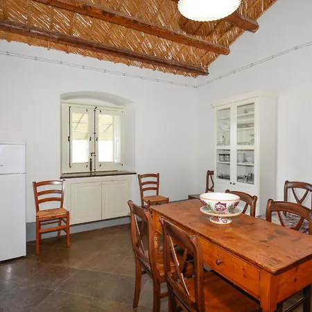 Holiday home 2 Bedroom Stunning In Chiaramonte Gulfi
